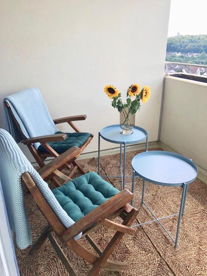 Grosses Appartement Mit Aussichtsbalkon لودفيغسبرغ المظهر الخارجي الصورة